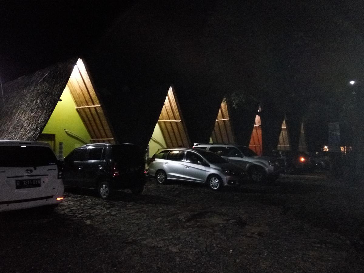 Bunar Tunggal Villa N Resto Anyer Exteriör bild