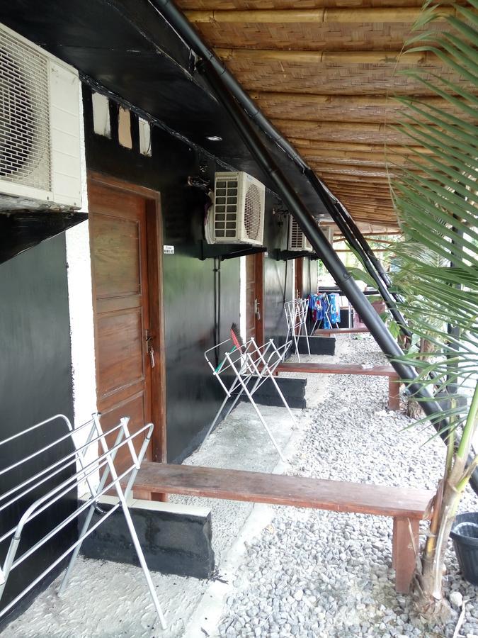 Bunar Tunggal Villa N Resto Anyer Exteriör bild